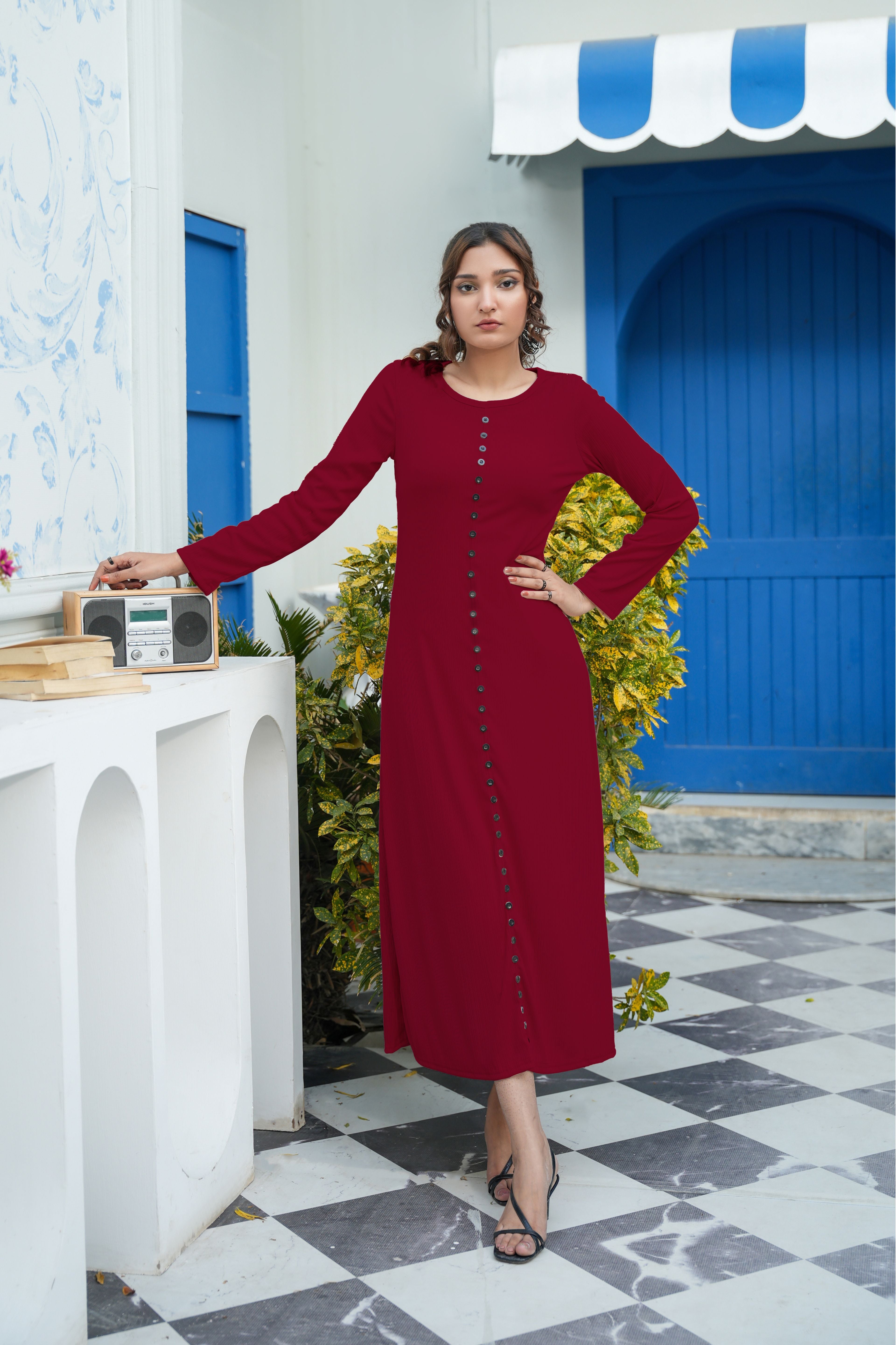 Elegant Ribbed Maxi Dress with Longline Shrug