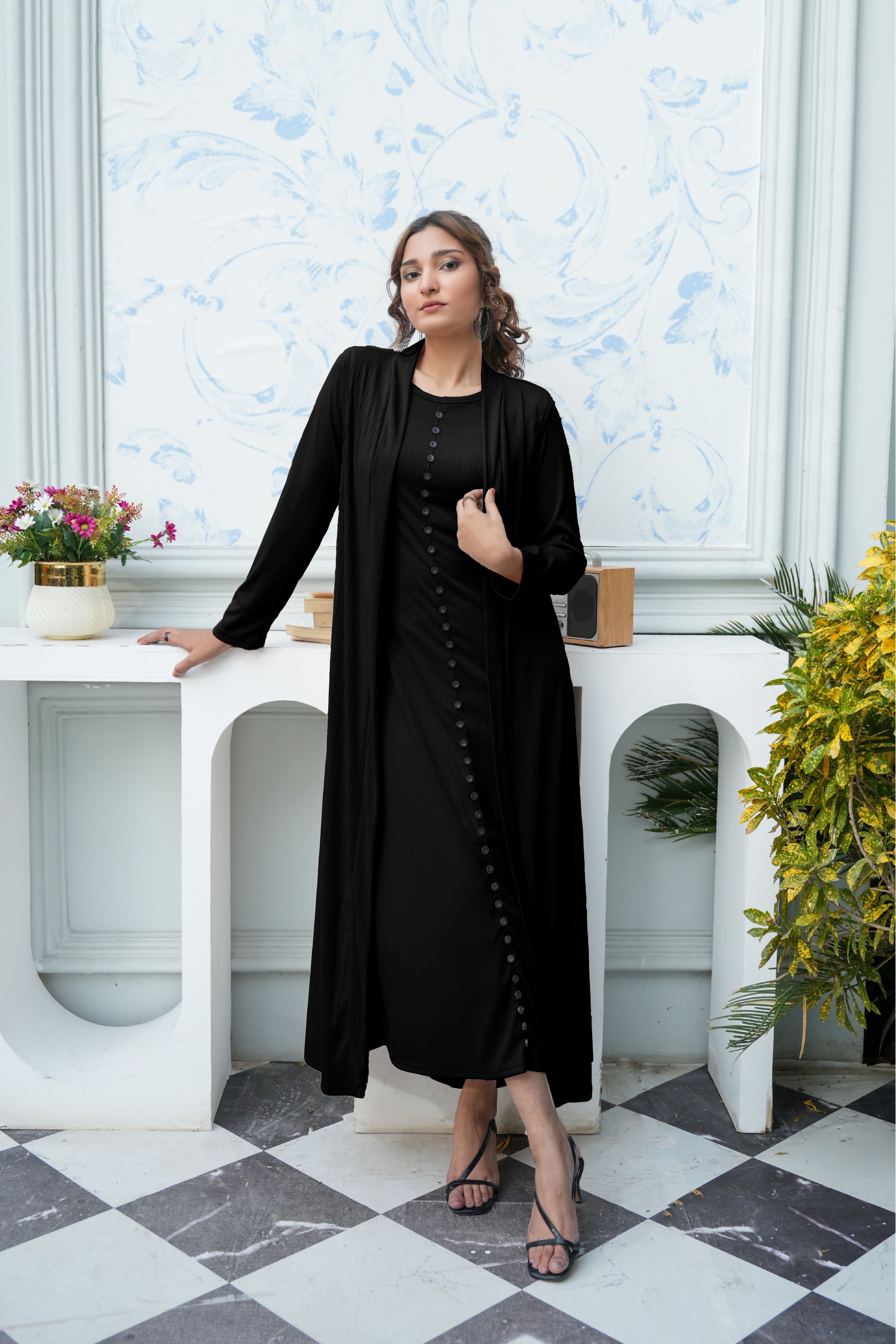 Elegant Ribbed Maxi Dress with Longline Shrug